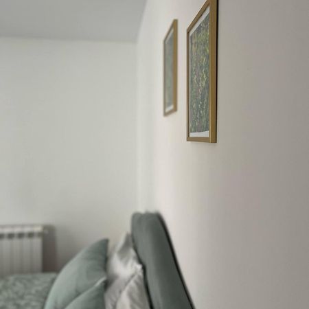 Surcin Apartment Ledine Esterno foto