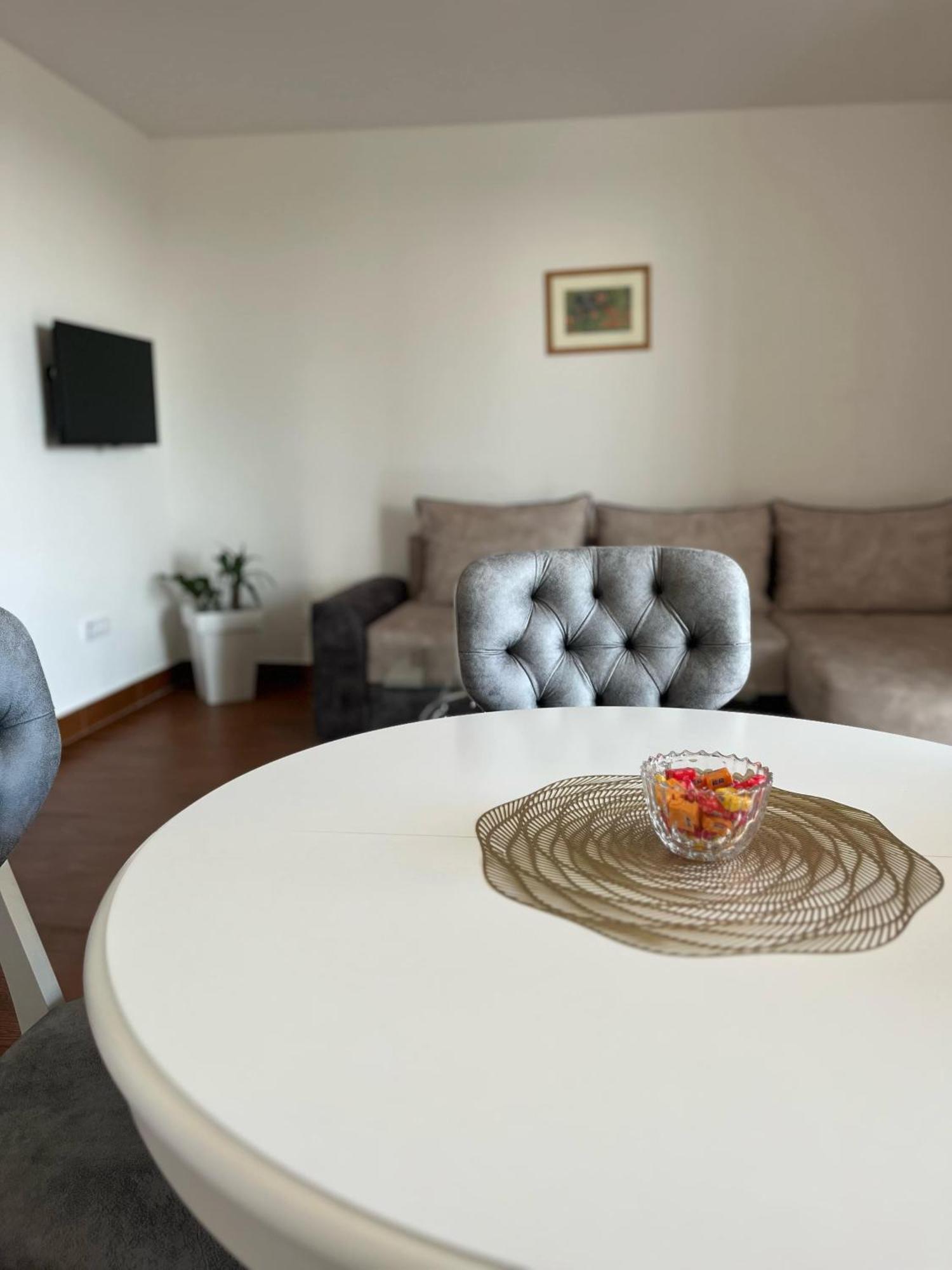 Surcin Apartment Ledine Esterno foto