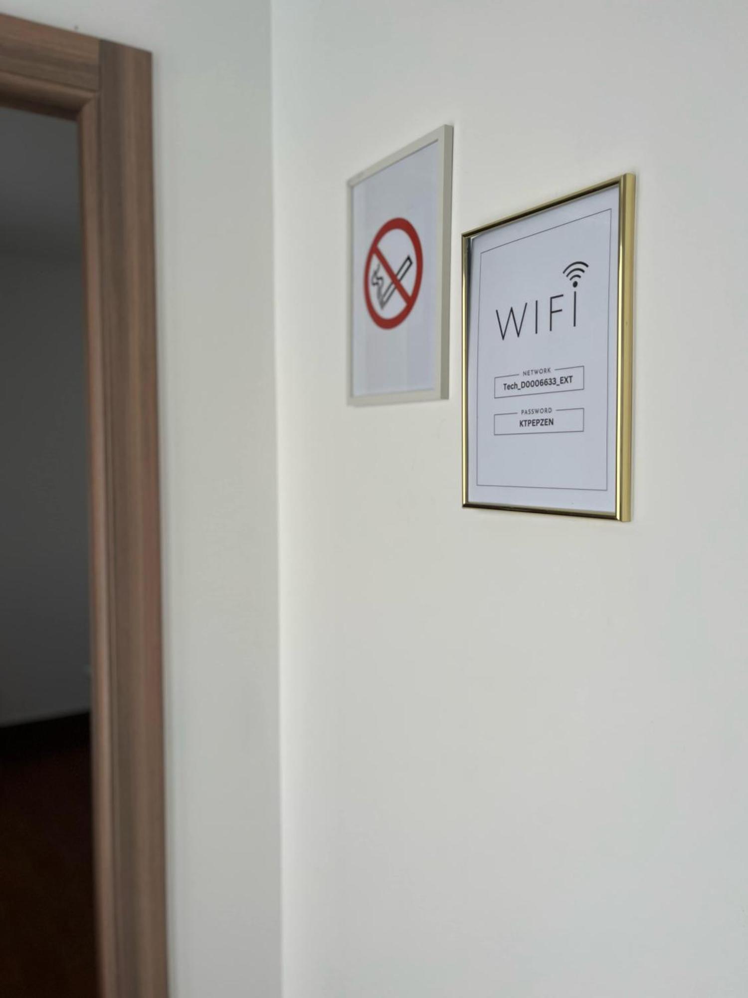 Surcin Apartment Ledine Esterno foto